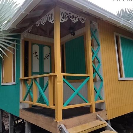 Hotel Yellow Home Providencia Isla Bahia Suroeste Exterior photo