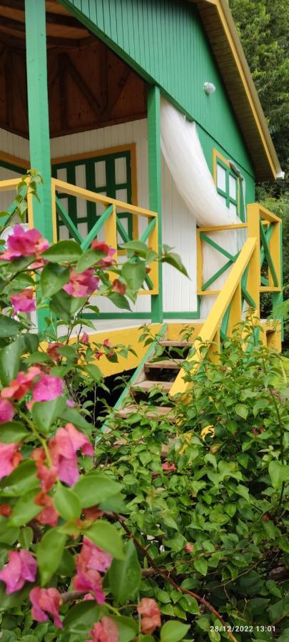 Hotel Yellow Home Providencia Isla Bahia Suroeste Exterior photo
