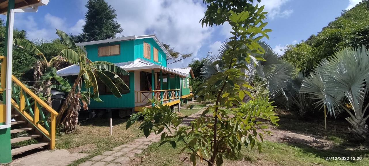 Hotel Yellow Home Providencia Isla Bahia Suroeste Exterior photo