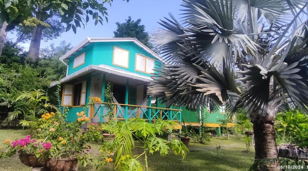 Hotel Yellow Home Providencia Isla Bahia Suroeste Exterior photo